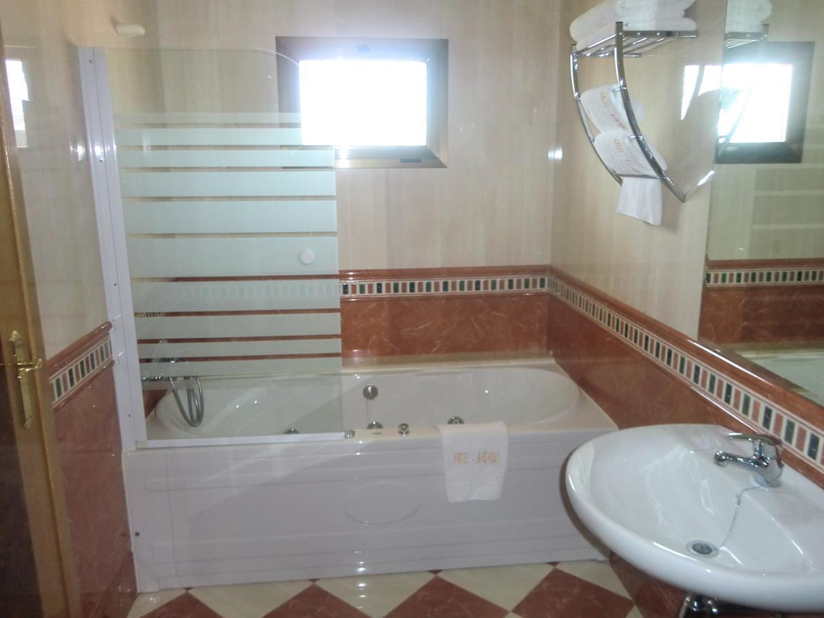 Hotel Gasaqui Ayelo de Malferit Quarto foto